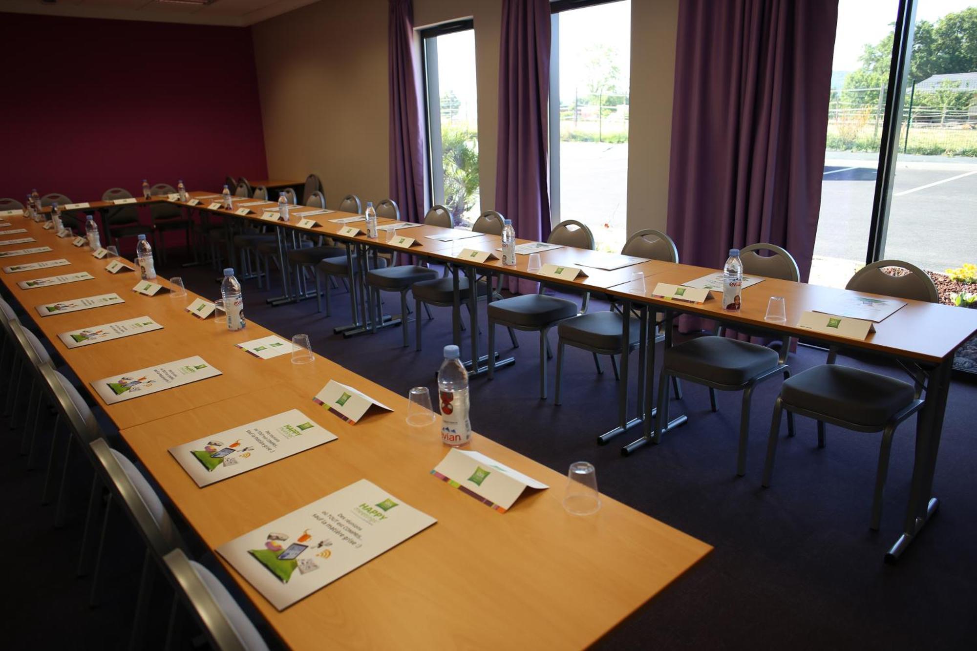 Ibis Styles Villeneuve Sur Lot Εξωτερικό φωτογραφία