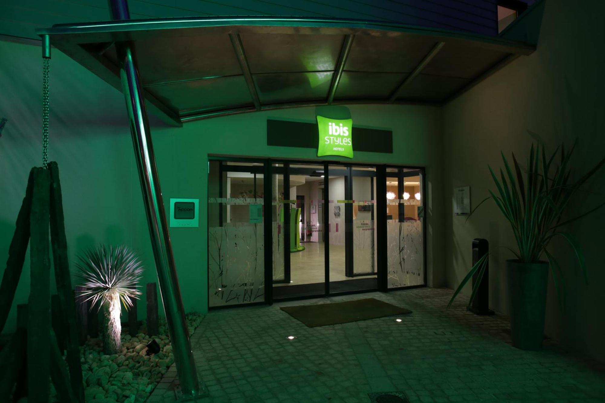 Ibis Styles Villeneuve Sur Lot Εξωτερικό φωτογραφία